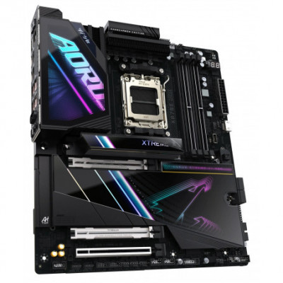 Gigabyte X870 AORUS XTREME AI TOP